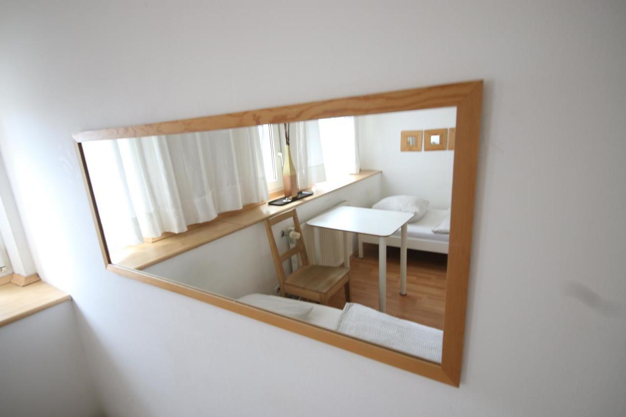 Moderne Studio Apartments Und 120Qm Wohnungen In Oberhausen, Ideal Fuer Geschaeftsreisende Und Monteure Oberhausen  Luaran gambar