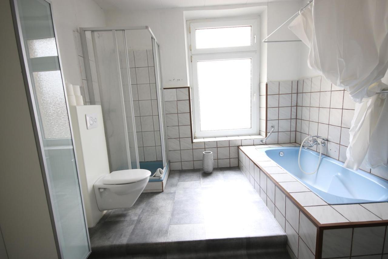 Moderne Studio Apartments Und 120Qm Wohnungen In Oberhausen, Ideal Fuer Geschaeftsreisende Und Monteure Oberhausen  Luaran gambar