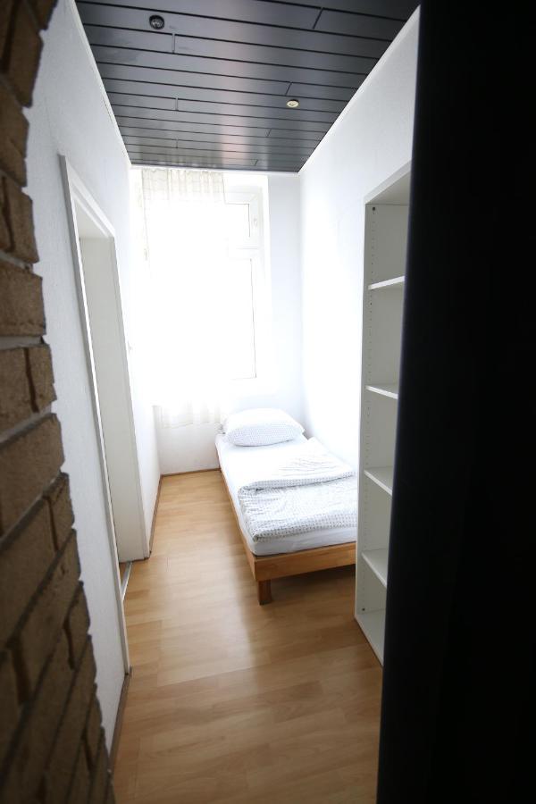 Moderne Studio Apartments Und 120Qm Wohnungen In Oberhausen, Ideal Fuer Geschaeftsreisende Und Monteure Oberhausen  Luaran gambar