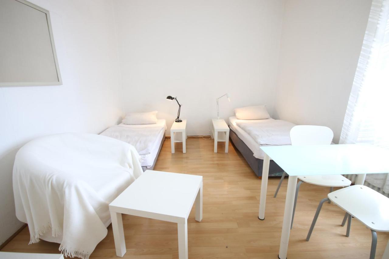 Moderne Studio Apartments Und 120Qm Wohnungen In Oberhausen, Ideal Fuer Geschaeftsreisende Und Monteure Oberhausen  Luaran gambar